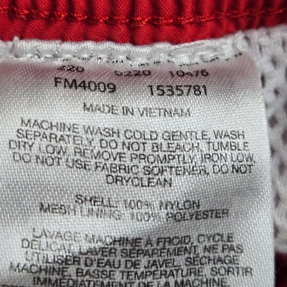 Columbia‎ PFG Backcast III Water Shorts Mens Small Red Mesh Liner SPF Fishing - Picture 4 of 12